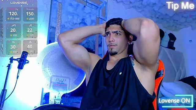 Snapshot of Rich_boy01 chatting on October 2025 04:29:01 PM Rich boy01 online show from October 2025 04:29:01 PM
