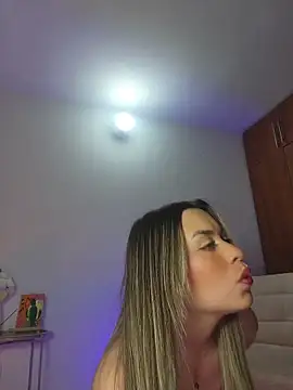 Snapshot of mich_bittersweet chatting on March 2026 02:28:02 AM mich bittersweet online show from March 2026 02:28:02 AM