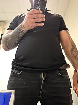 Snapshot of tikitaka97 chatting on April 2026 07:30:01 AM tikitaka97 online show from April 2026 07:30:01 AM