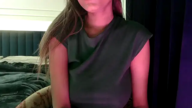 Snapshot of chhui_mui chatting on March 2026 09:37:01 AM chhui mui online show from March 2026 09:37:01 AM