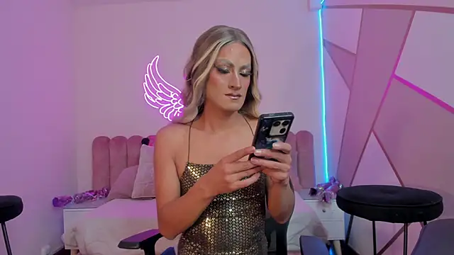 Snapshot of _scarletmoore chatting on February 2025 06:43:01 AM scarletmoore online show from February 2025 06:43:01 AM