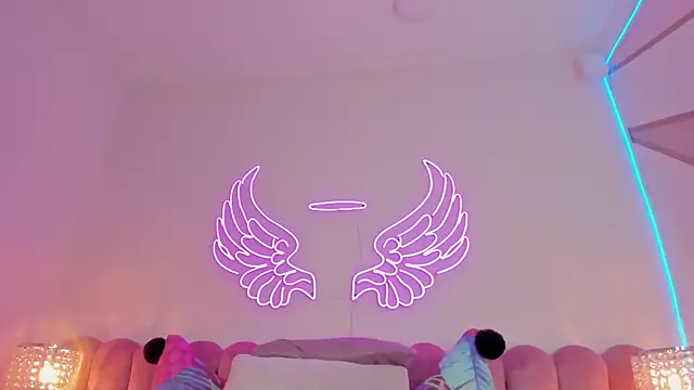 Snapshot of _scarletmoore chatting on March 2025 10:33:02 AM scarletmoore online show from March 2025 10:33:02 AM