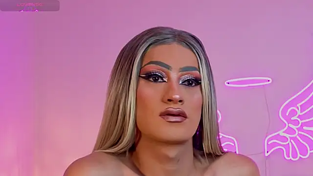 Snapshot of _scarletmoore chatting on September 2025 06:37:01 AM scarletmoore online show from September 2025 06:37:01 AM