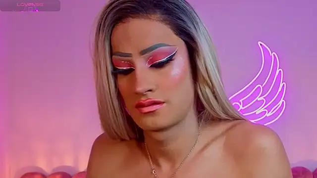 Snapshot of _scarletmoore chatting on September 2025 07:23:01 AM scarletmoore online show from September 2025 07:23:01 AM