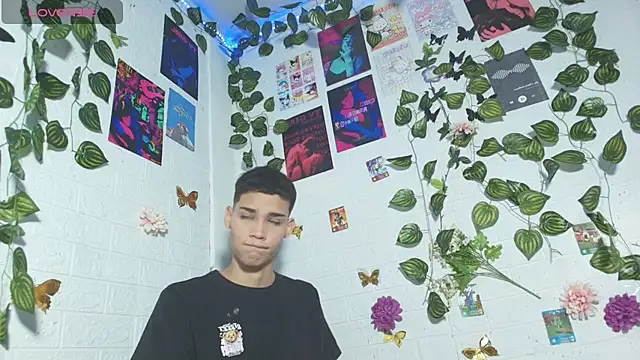 Snapshot of stevan1855 chatting on April 2026 05:37:01 PM stevan1855 online show from April 2026 05:37:01 PM