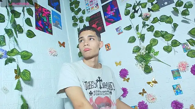 Snapshot of stevan1855 chatting on April 2026 04:28:02 AM stevan1855 online show from April 2026 04:28:02 AM