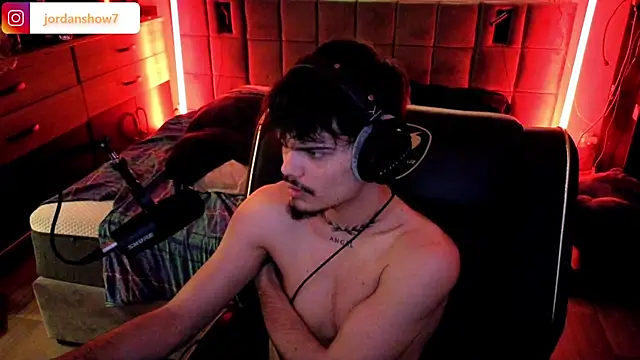 Snapshot of JordanShow chatting on March 2026 08:52:01 PM JordanShow online show from March 2026 08:52:01 PM