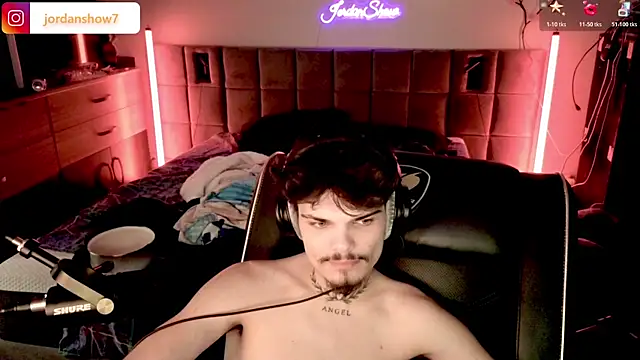 Snapshot of JordanShow chatting on April 2026 08:39:01 PM JordanShow online show from April 2026 08:39:01 PM
