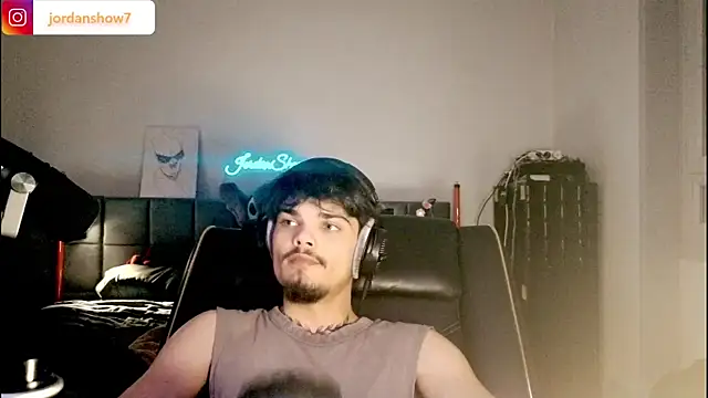 Snapshot of JordanShow chatting on April 2026 10:59:02 PM JordanShow online show from April 2026 10:59:02 PM