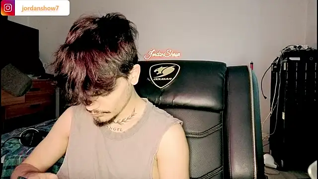 Snapshot of JordanShow chatting on April 2026 11:05:02 AM JordanShow online show from April 2026 11:05:02 AM