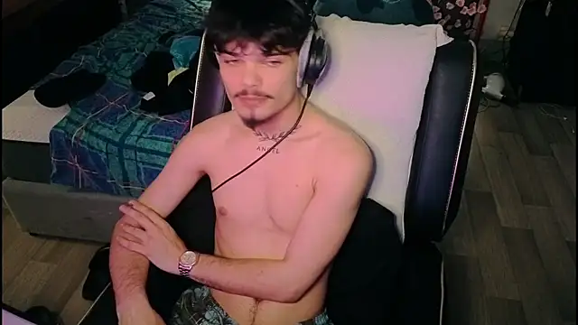 Snapshot of JordanShow chatting on April 2026 10:35:02 PM JordanShow online show from April 2026 10:35:02 PM