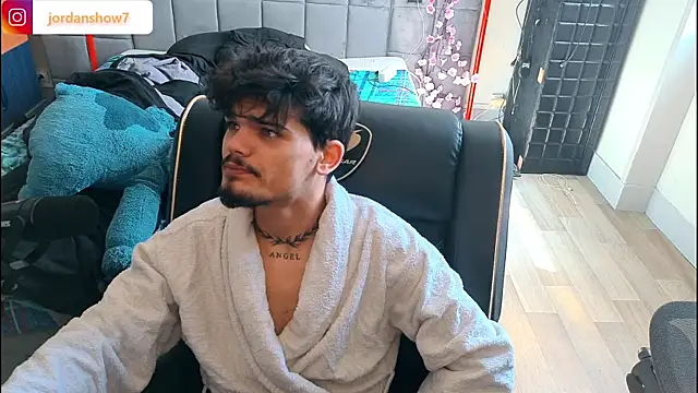 Snapshot of JordanShow chatting on April 2026 10:43:02 AM JordanShow online show from April 2026 10:43:02 AM