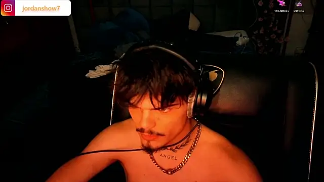 Snapshot of JordanShow chatting on April 2026 10:45:02 PM JordanShow online show from April 2026 10:45:02 PM