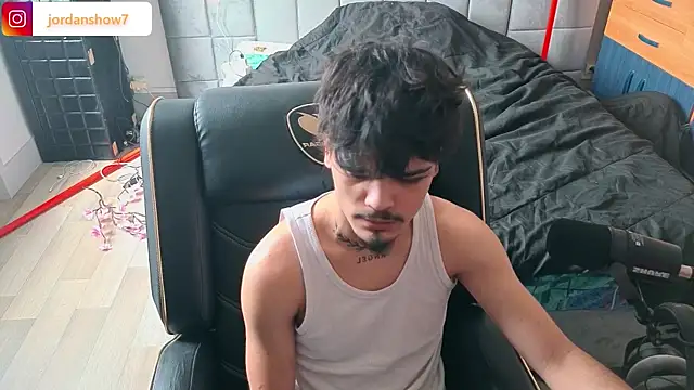Snapshot of JordanShow chatting on April 2026 11:23:01 AM JordanShow online show from April 2026 11:23:01 AM