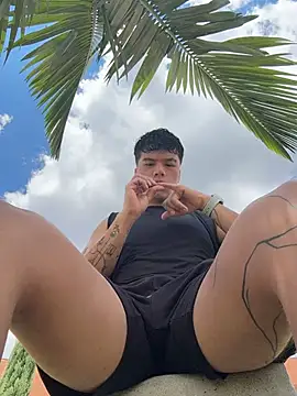 Logan smith1 online show from November 2025 05:45:02 PM