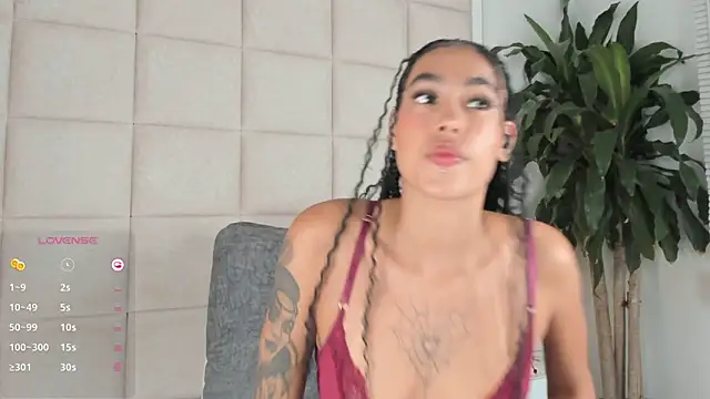 Nia Bunny online show from January 2025 05:56:01 PM