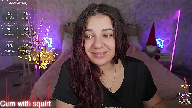 Snapshot of JulietDream chatting on January 2025 06:49:02 AM JulietDream online show from January 2025 06:49:02 AM