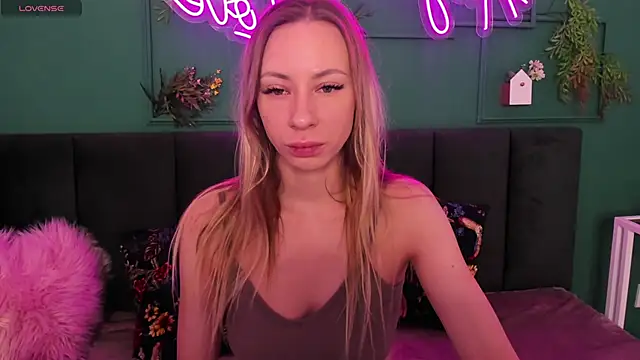 Diana Garrett online show from December 2025 01:55:01 AM