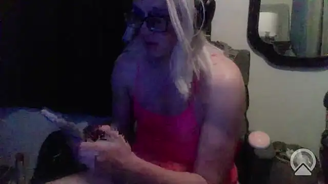 Snapshot of sexyblondetrans chatting on February 2026 08:24:01 AM sexyblondetrans online show from February 2026 08:24:01 AM