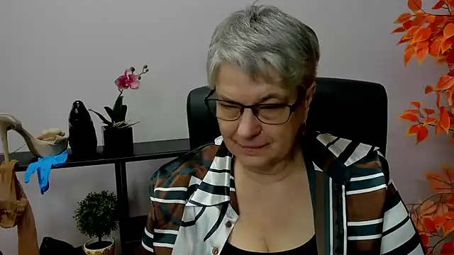 IrisDream online show from December 2024 07:15:01 AM