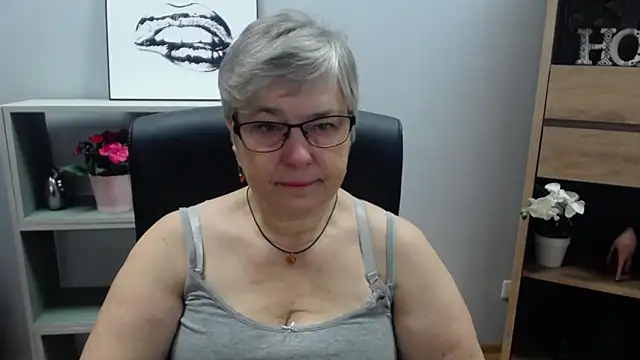 IrisDream online show from January 2025 06:36:02 AM