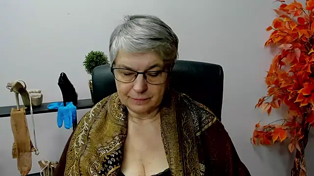 IrisDream online show from January 2025 11:03:01 AM