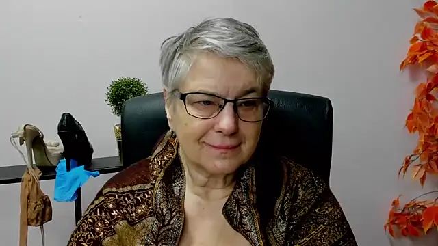 IrisDream online show from January 2025 07:25:01 AM