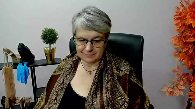 IrisDream online show from January 2025 01:49:01 PM