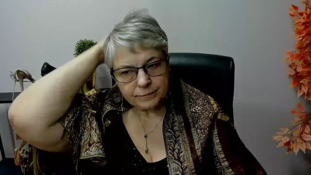 IrisDream online show from February 2025 01:22:01 PM