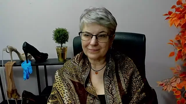 IrisDream online show from February 2025 10:58:01 AM