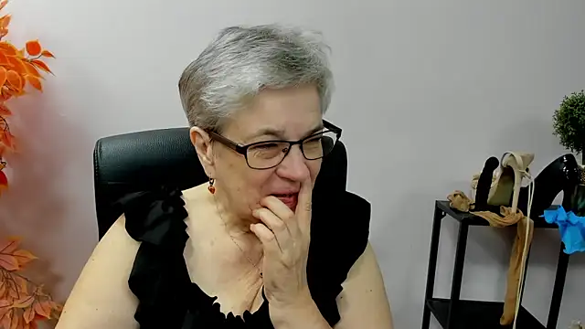 IrisDream online show from October 2025 06:22:02 AM