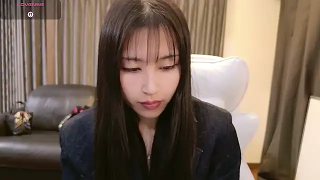 -satomi-jp online show from February 2026 12:48:02 PM