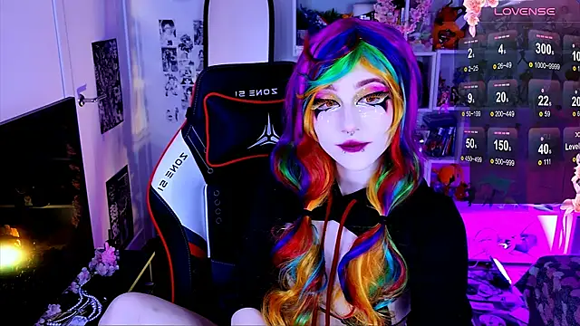 Snapshot of Aki__Ra chatting on April 2026 11:27:01 PM Aki Ra online show from April 2026 11:27:01 PM