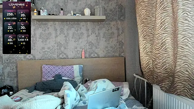 Snapshot of purebeautie13 chatting on December 2024 10:05:02 AM purebeautie13 online show from December 2024 10:05:02 AM