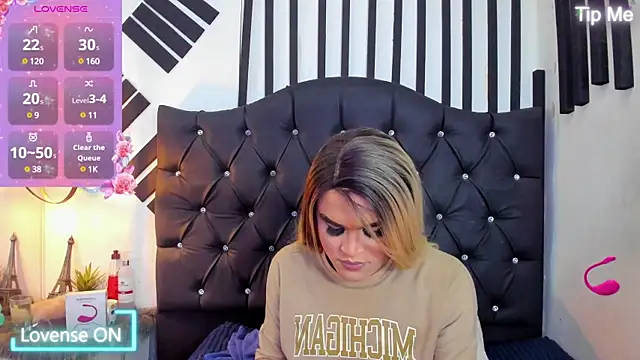 AllisonsweetZ online show from March 2025 01:20:01 PM