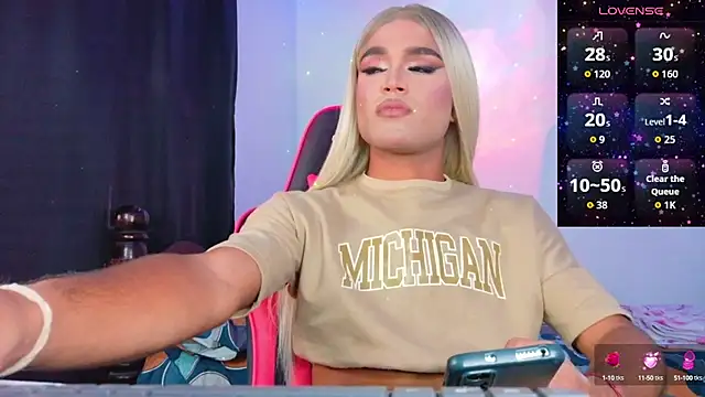 AllisonsweetZ online show from September 2025 07:17:02 PM