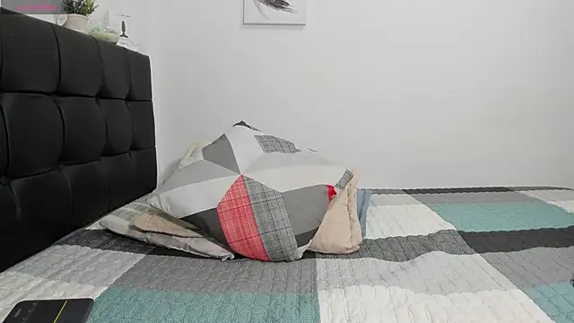 RoddyRich11 online show from January 2025 02:03:02 PM