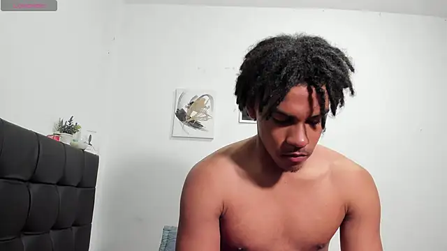 RoddyRich11 online show from September 2025 12:38:01 AM