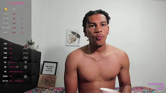 RoddyRich11 online show from October 2025 11:44:02 AM