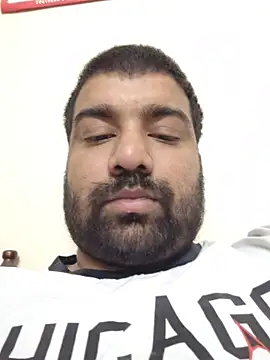 Snapshot of L9vefromAkhil chatting on April 2026 04:12:01 PM L9vefromAkhil online show from April 2026 04:12:01 PM