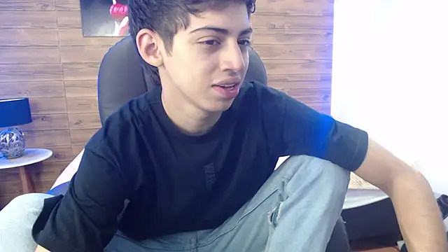 jhoellx online show from February 2025 12:37:01 PM