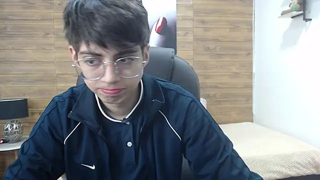 jhoellx online show from February 2025 12:27:01 PM