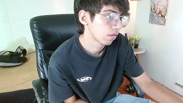 jhoellx online show from March 2025 03:37:02 PM