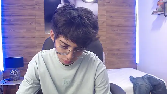 jhoellx online show from March 2025 12:33:02 PM