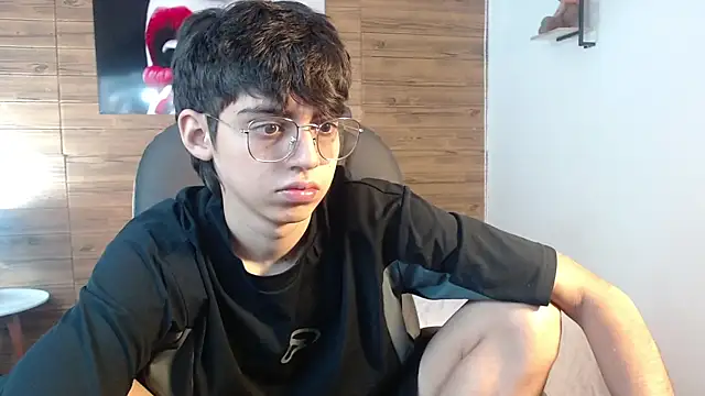 jhoellx online show from September 2025 08:19:01 PM