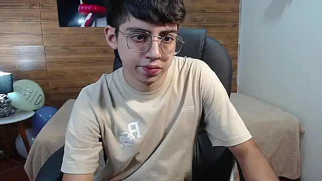 jhoellx online show from October 2025 07:56:01 PM