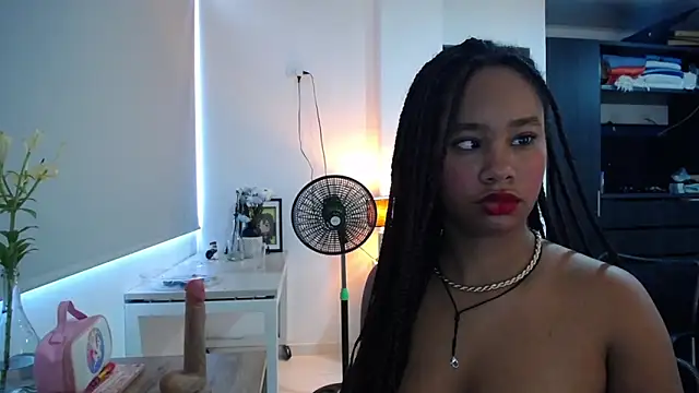 Snapshot of diabla_sexyboobs chatting on April 2026 09:08:02 PM diabla sexyboobs online show from April 2026 09:08:02 PM