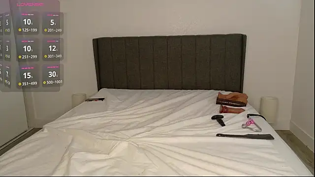 Snapshot of misscatxo chatting on April 2026 10:54:02 PM misscatxo online show from April 2026 10:54:02 PM