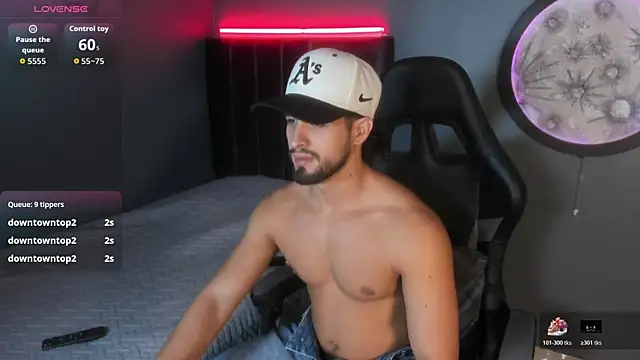 khriss brown online show from December 2025 10:26:02 PM