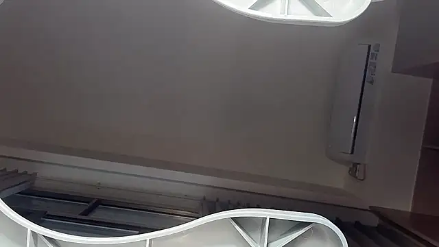 Snapshot of Krismil3 chatting on March 2026 11:06:01 PM Krismil3 online show from March 2026 11:06:01 PM